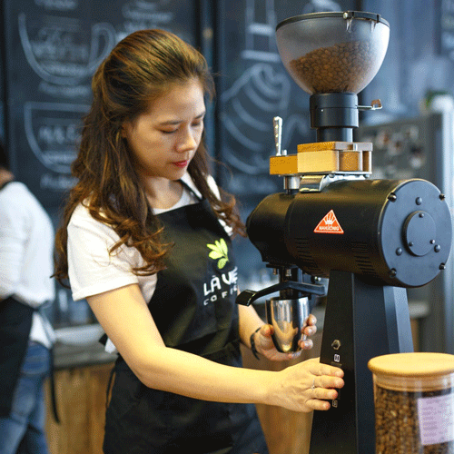 スタバでアルバイトするには資格は必要?ブラックエプロンとは?