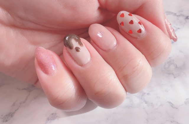 ネイリストは資格なしでも働ける?